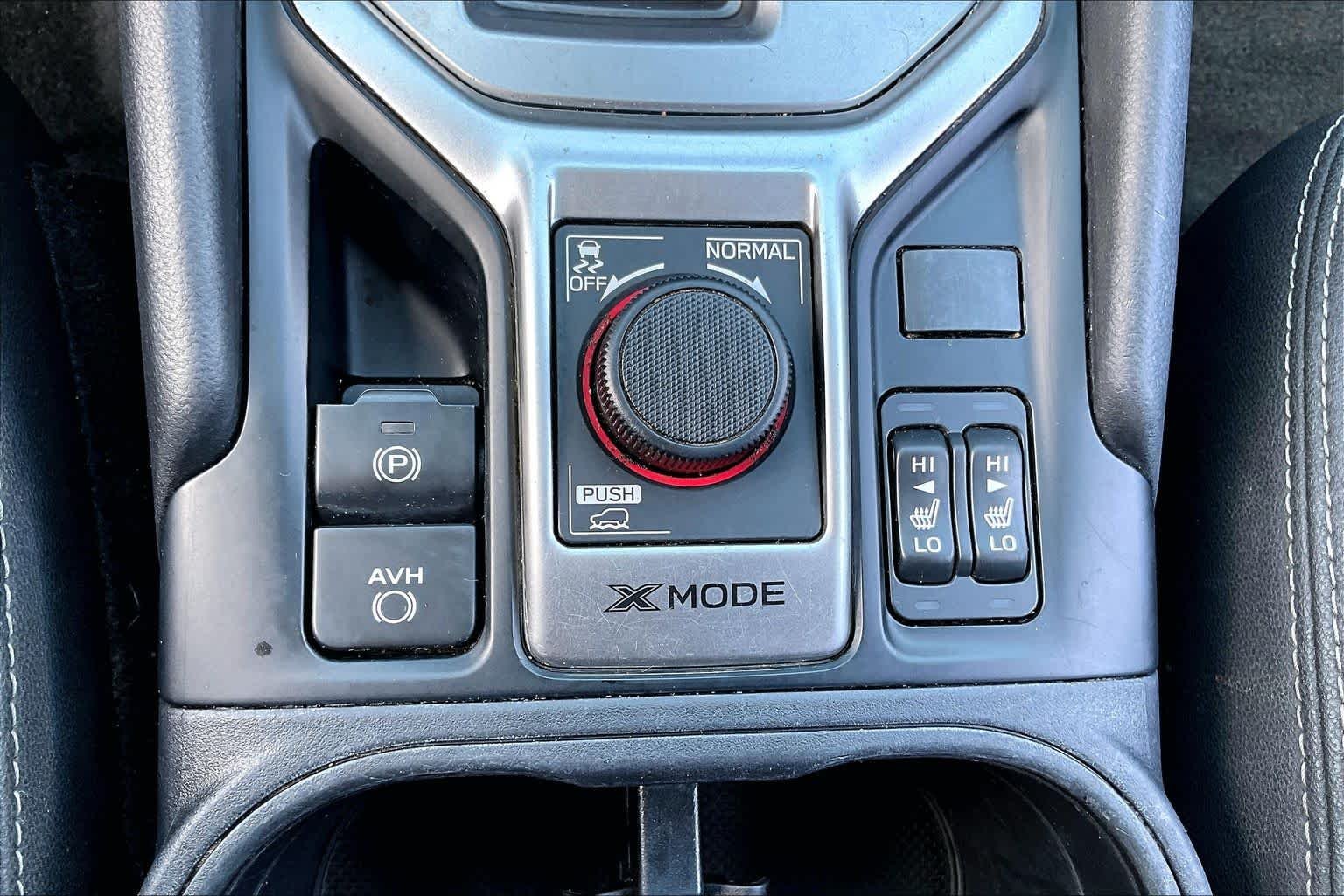Used 2021 Ice Silver Metallic Subaru Premium image 33