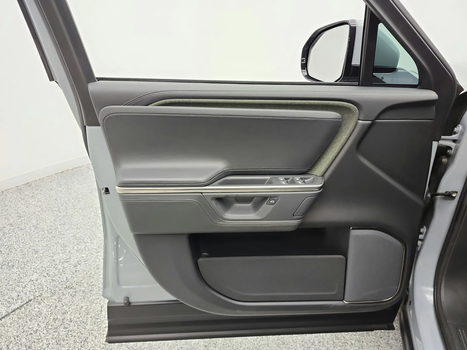 Used 2025 El Cap Granite Rivian Adventure image 13