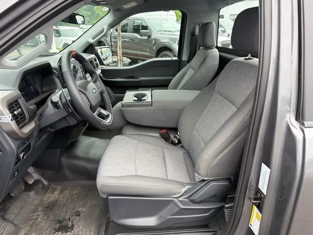 Used 2025 Carbonized Gray Metallic Ford XL image 13