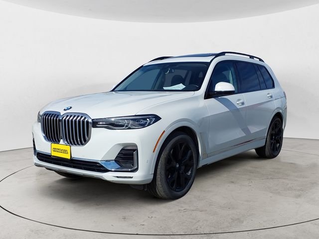 2022 BMW X7 xDrive40i's photo