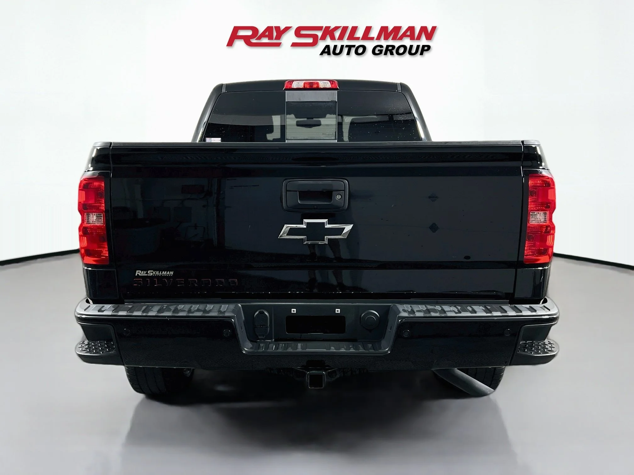 Used 2018 Black Chevrolet LT image 6