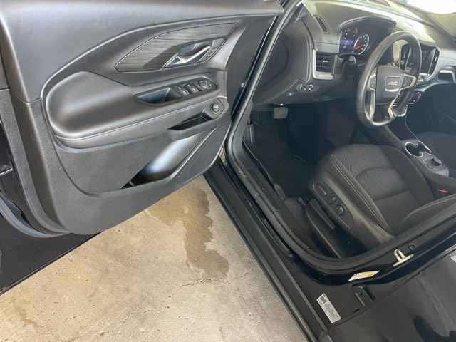 Used 2022 Black GMC SLE image 18