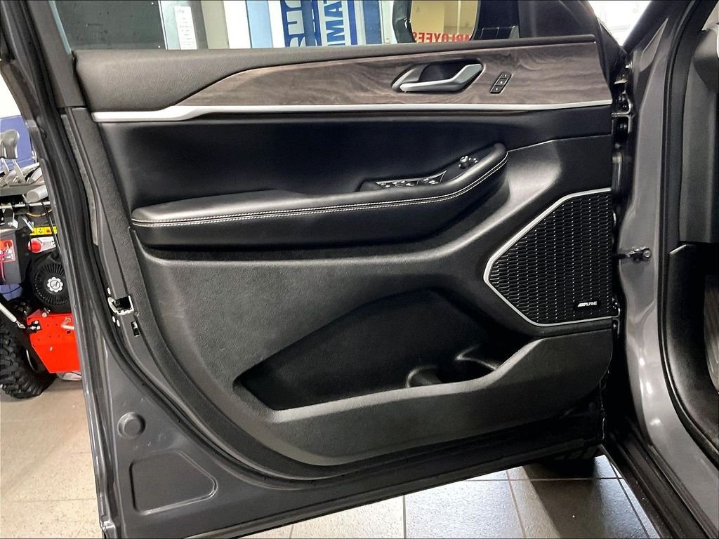 Used 2024 Gray Jeep 4xe image 9