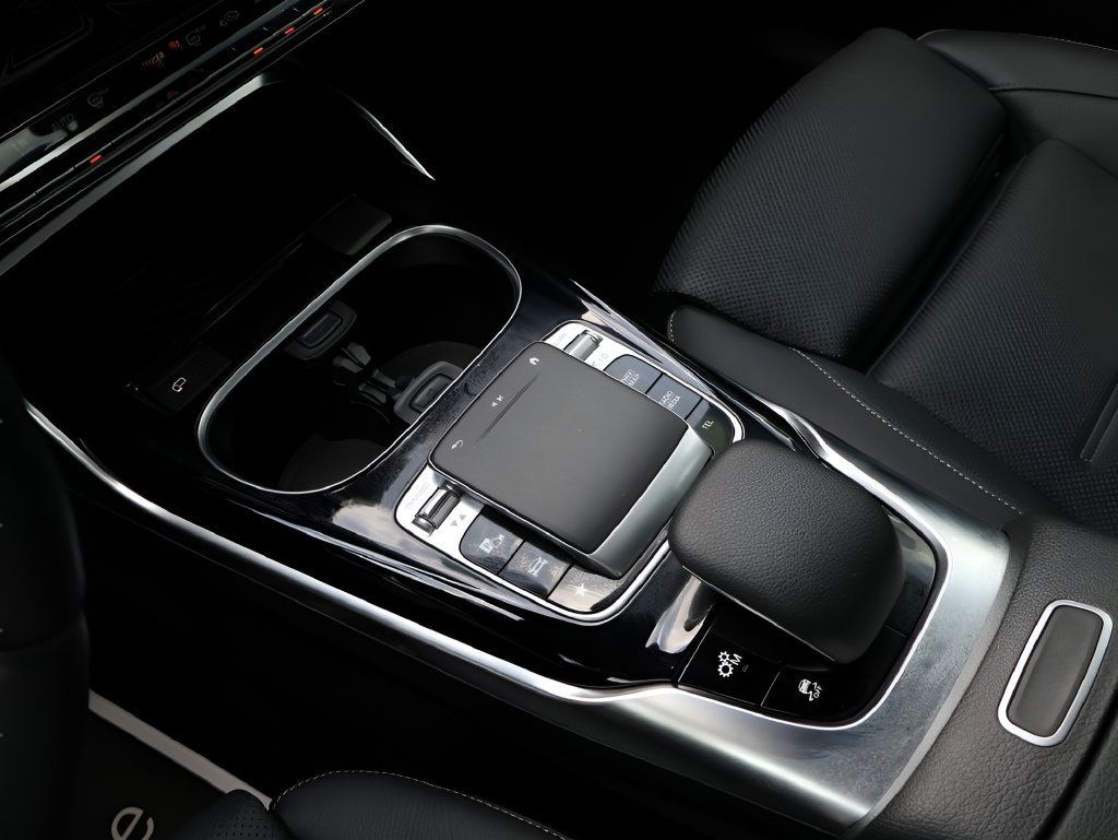 Used 2020 Polar White Mercedes-Benz Base image 28