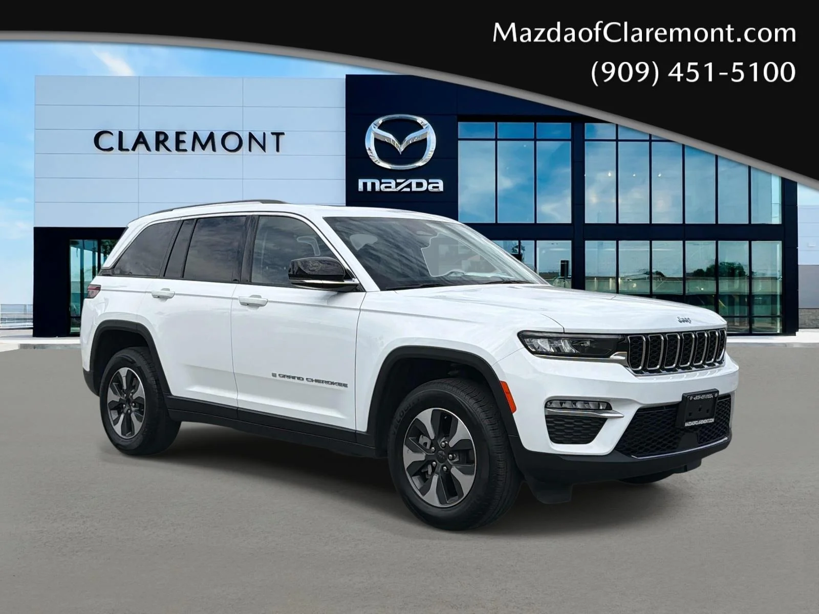 2022 Jeep Grand Cherokee 4xe 4x4's photo