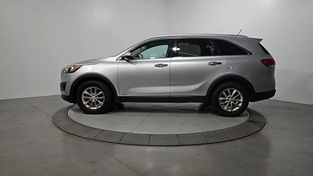 Used 2017 Kia Sorento LX with VIN 5XYPGDA3XHG226403 for sale in Roanoke, VA