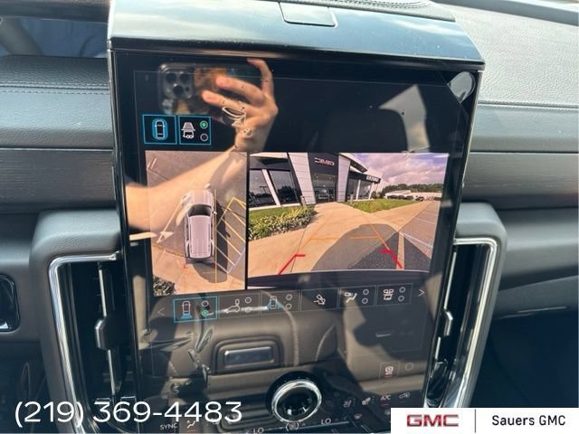 2026 GMC Yukon Denali - Photo 17