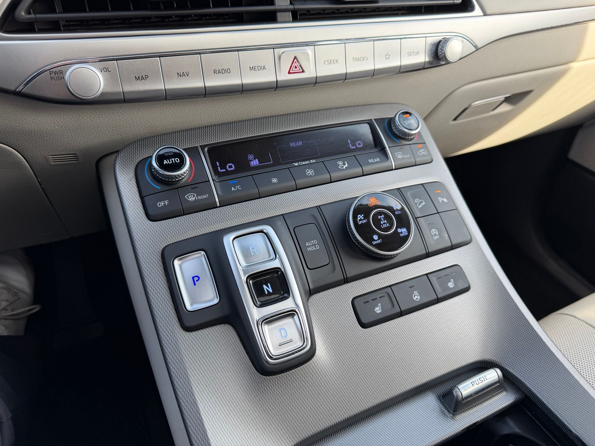Used 2021 White Hyundai SEL image 26