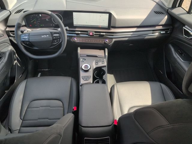 New 2026 Snow White Pearl Kia SX Prestige image 23