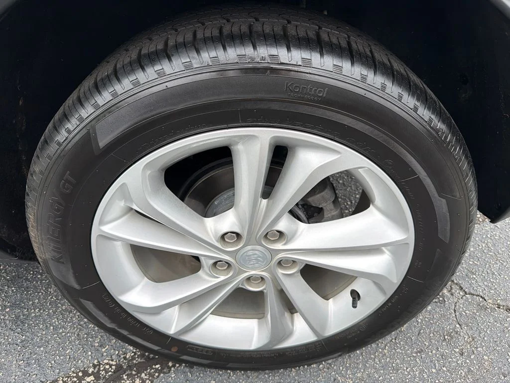 Used 2023 White Buick Preferred image 19