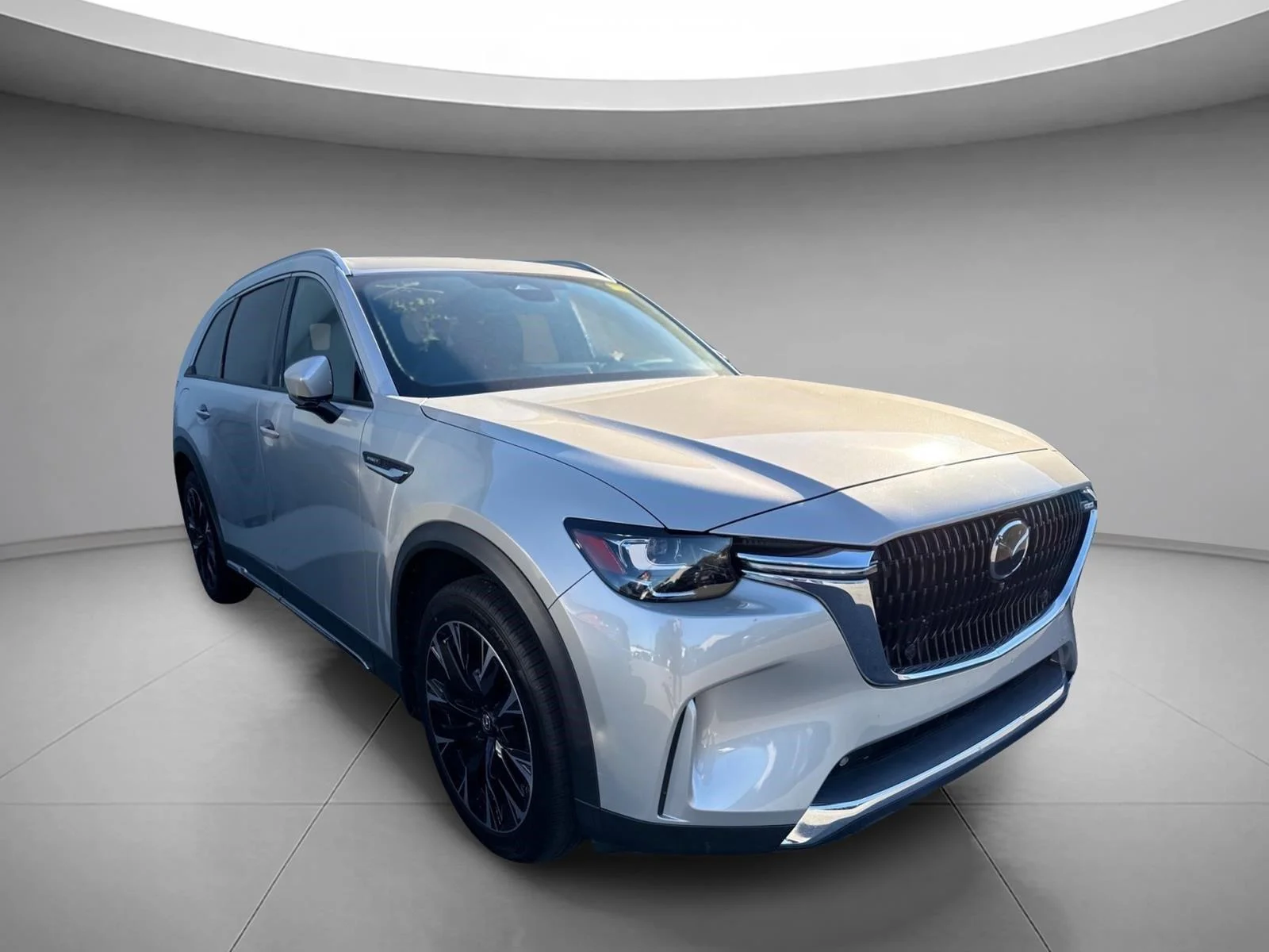 Used 2024 Platinum Quartz Mazda Premium Plus image 22