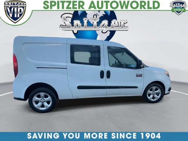 Used 2022 White Ram Base image 16