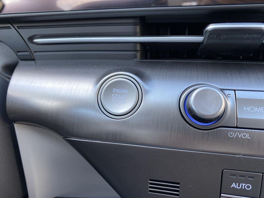 New 2026 Ecotronic Gray Pearl Hyundai Limited FWD image 22