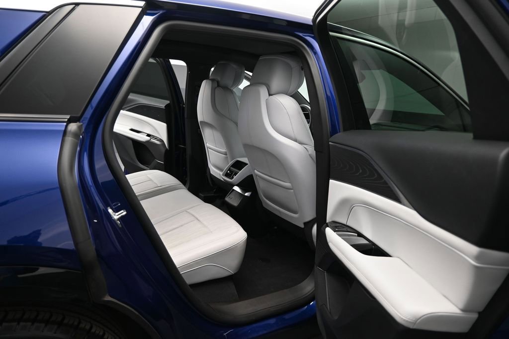 2024 Cadillac LYRIQ Luxury 1 - Photo 15