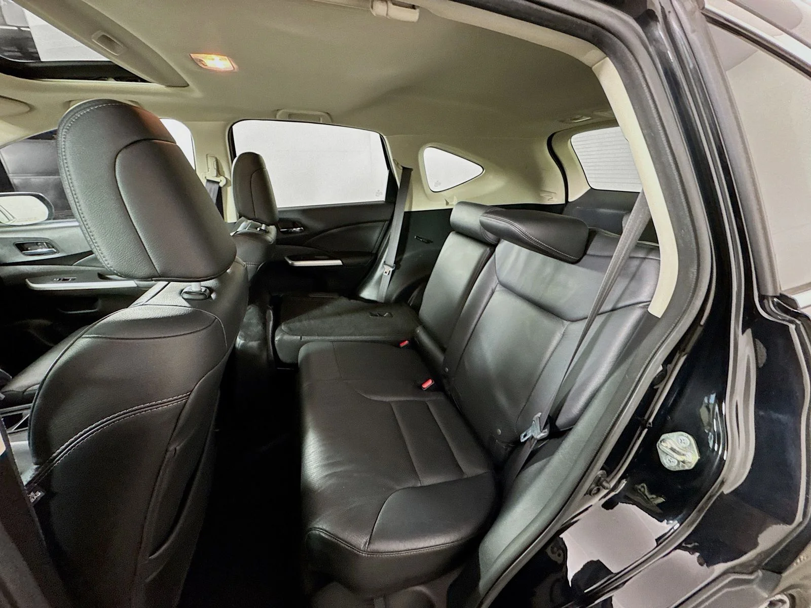 Used 2016 Black Honda Touring image 14