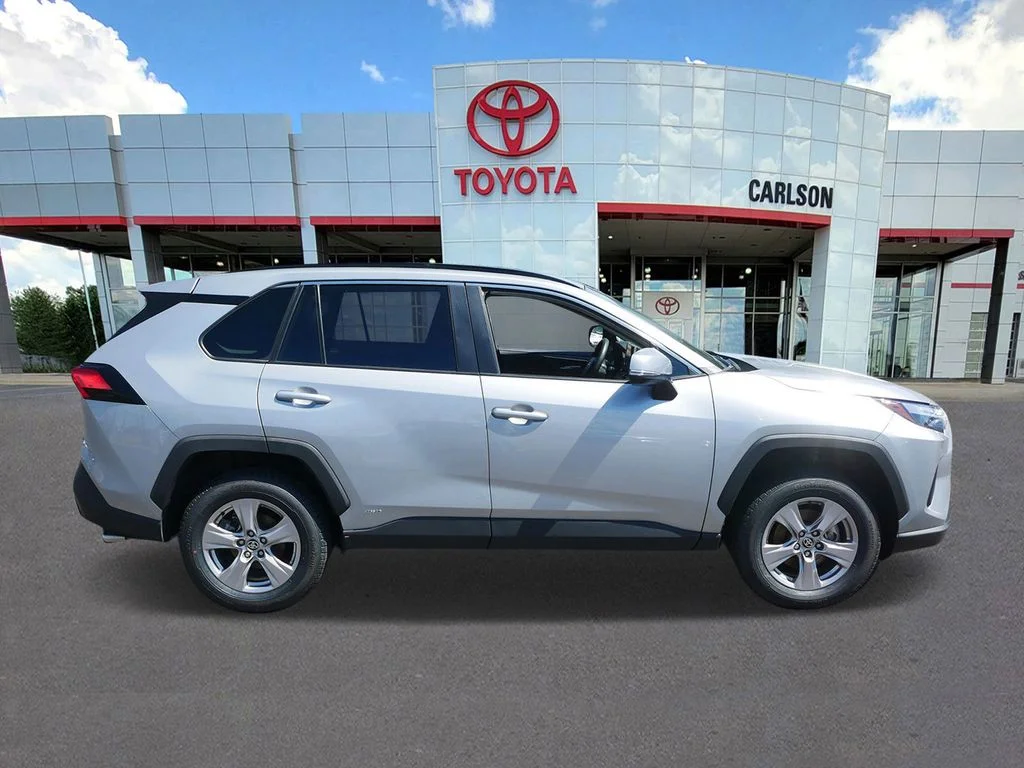 Used 2025 Silver Toyota XLE image 4