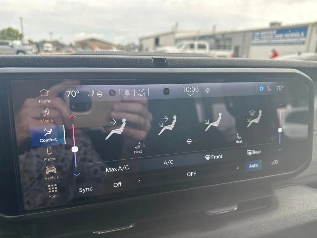 Used 2024 Gray Jeep Sport S image 14