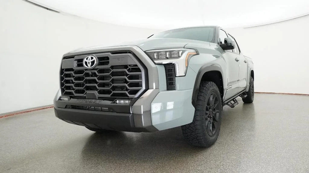 New 2026 Lunar Rock Toyota Platinum image 4