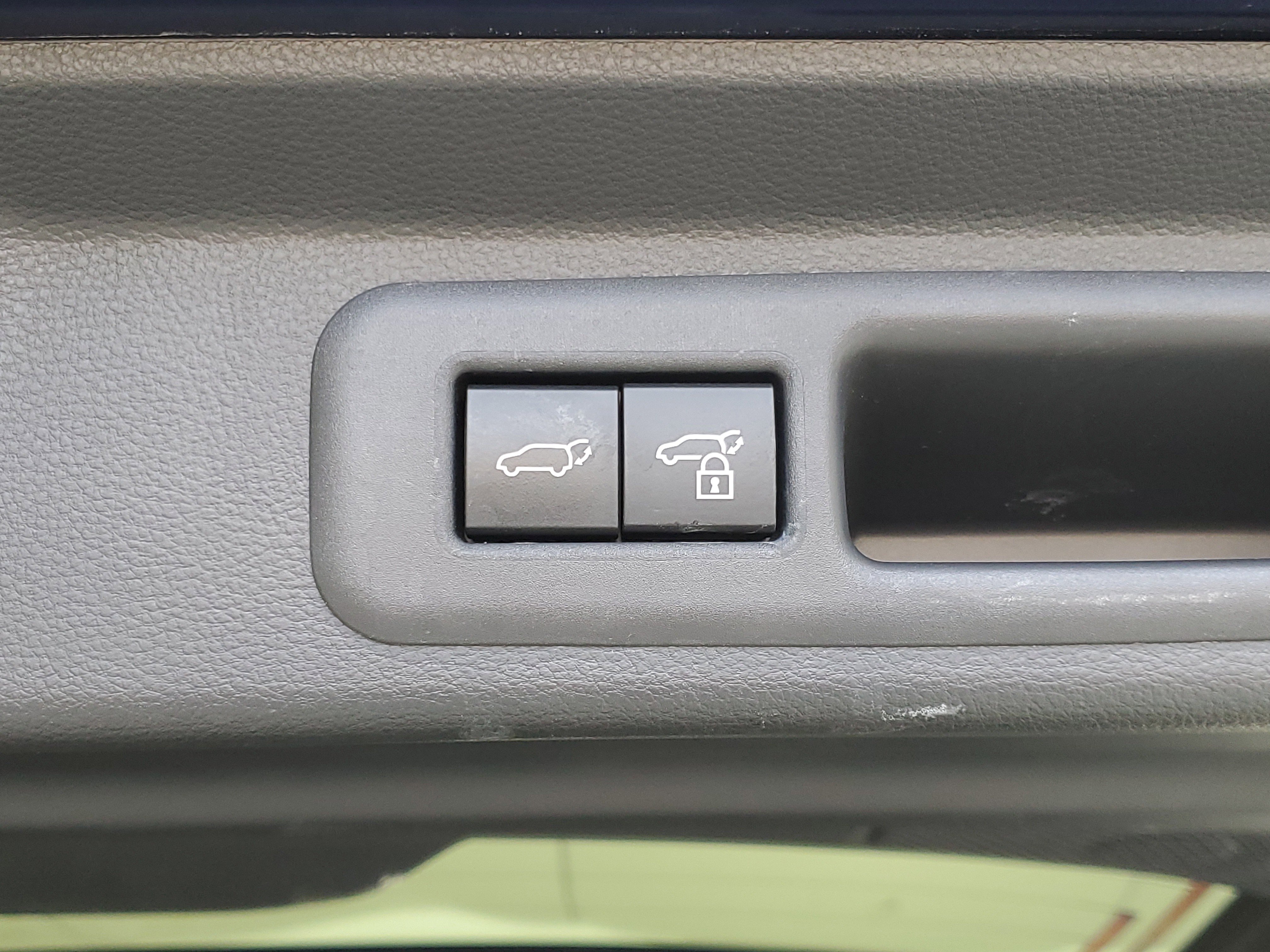 Used 2023 Blueprint Toyota Limited image 10