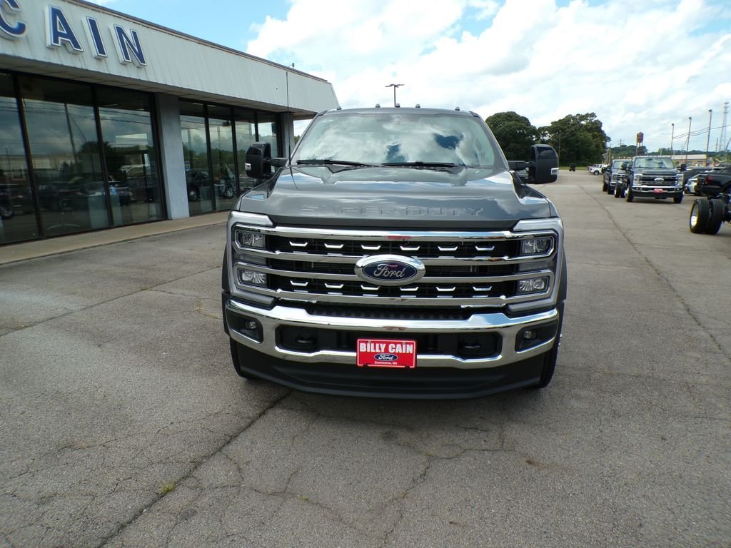 New 2026 Carbonized Gray Metallic Ford F-450® LARIAT® image 2