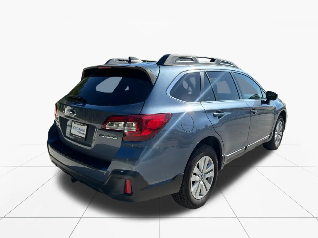 Used 2018 Twilight Blue Metallic Subaru 2.5i Premium image 8