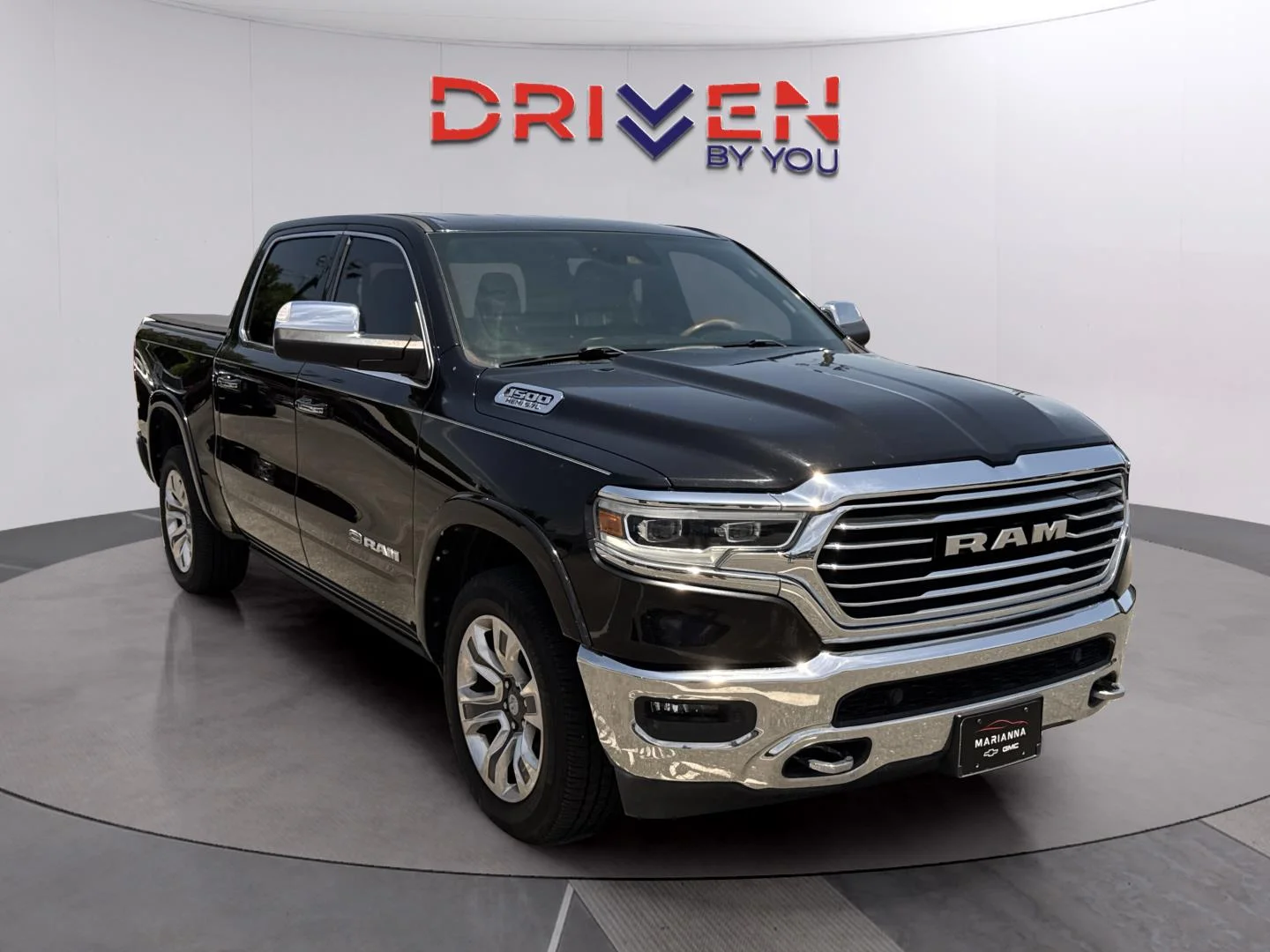 Used 2019 Diamond Black Crystal Pearlcoat Ram Longhorn image 7