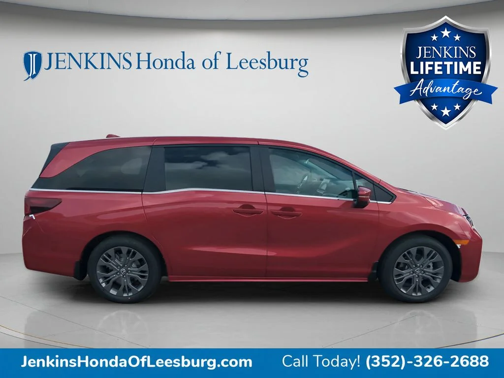 New 2026 Radiant Red Metallic II Honda Touring image 2