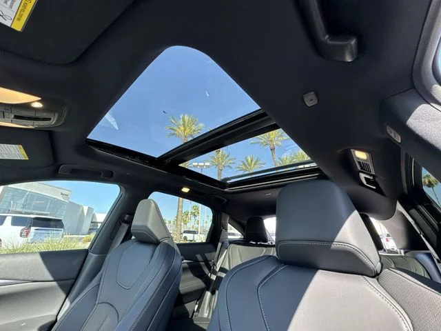 New 2027 Green INFINITI SPORT image 19