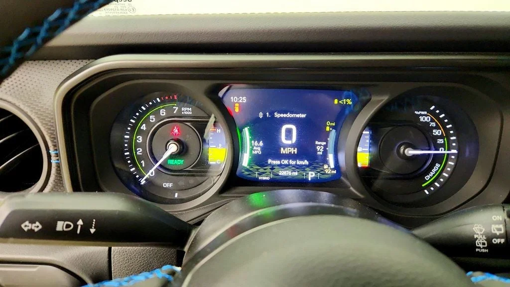 Used 2024 High Velocity Clearcoat Jeep Rubicon X 4x4 w/ Sky One-Touch Power Top & Nappa Leathe image 15