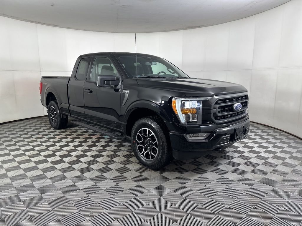 Used 2022 Black Ford XLT image 17