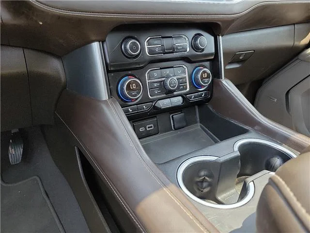 Used 2024 Midnight Blue Metallic Chevrolet Z71 4x4 image 7