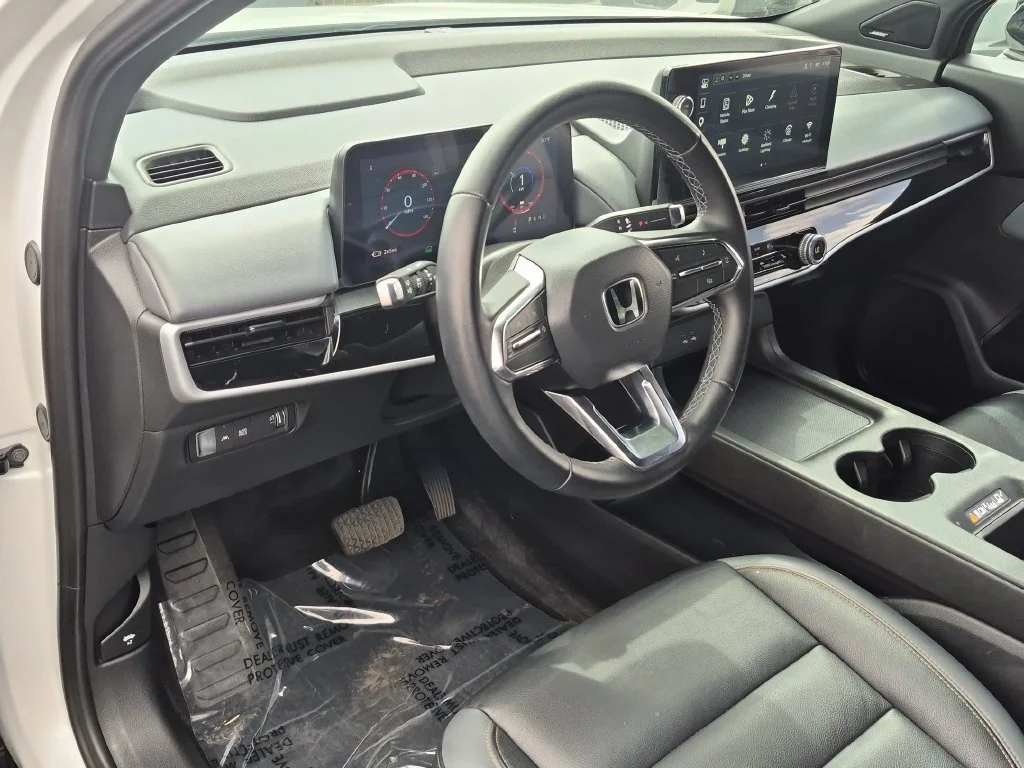 Used 2025  Honda Touring image 8