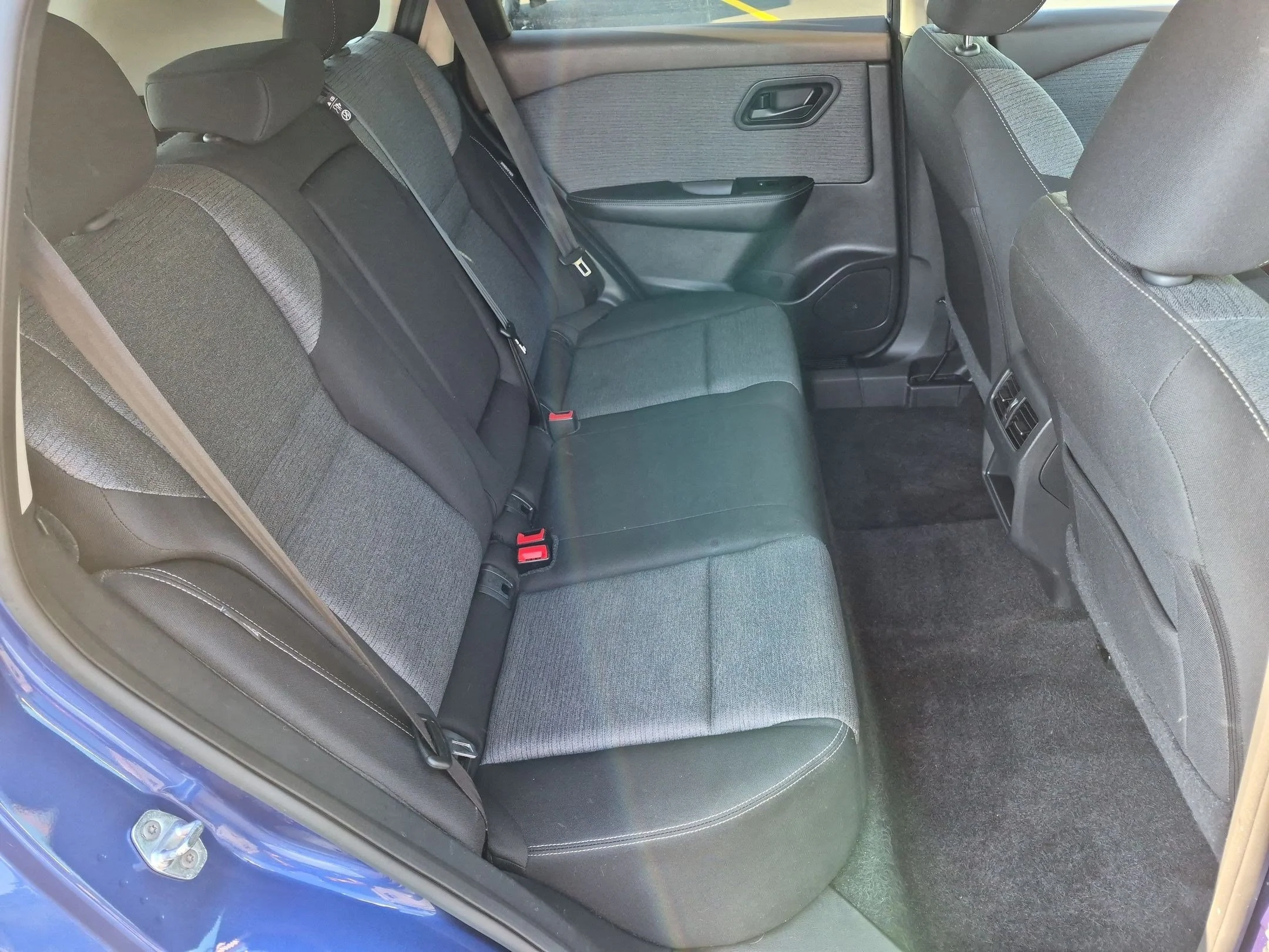 Used 2022 Caspian Blue Metallic Nissan S image 25