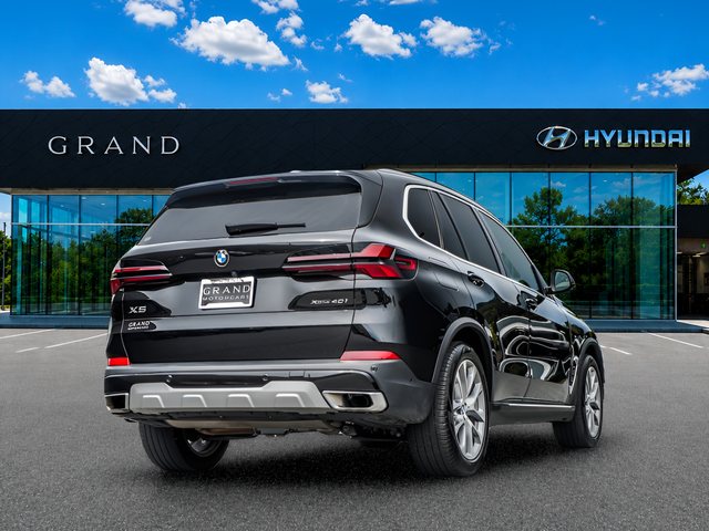 Used 2026 Black BMW xDrive40i image 6