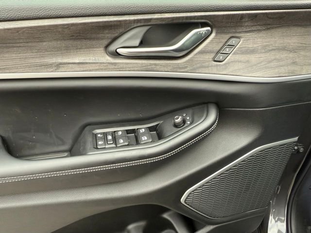 2025 Jeep Grand Cherokee L Limited - Photo 17