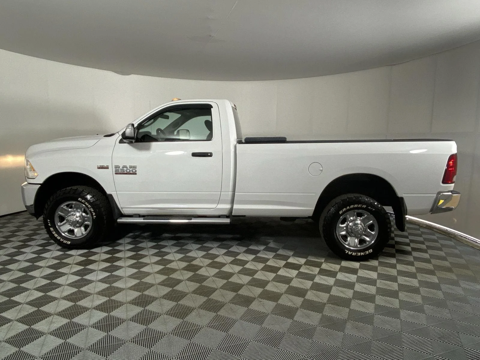 Used 2017 Bright White Clearcoat Ram Tradesman image 6