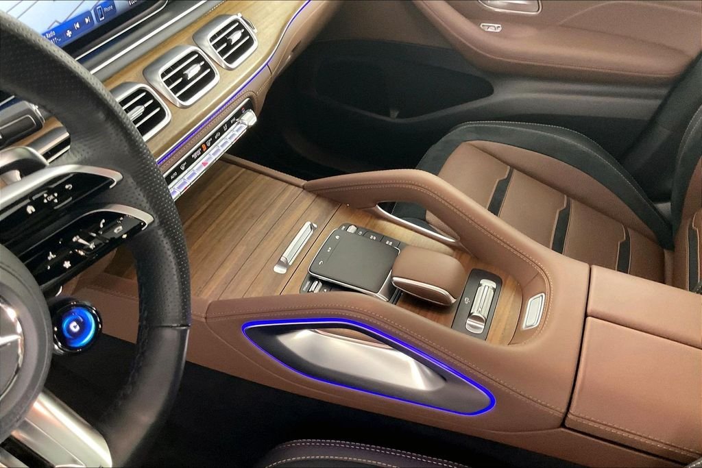 2025 Mercedes-Benz GLS AMG GLS 63 - Photo 12
