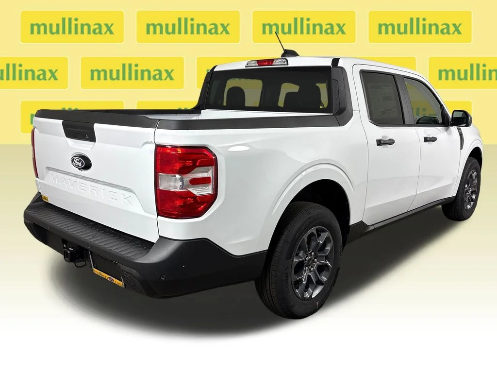 New 2026 White Ford XLT image 4