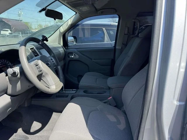 Used 2019 Silver Nissan SV image 16