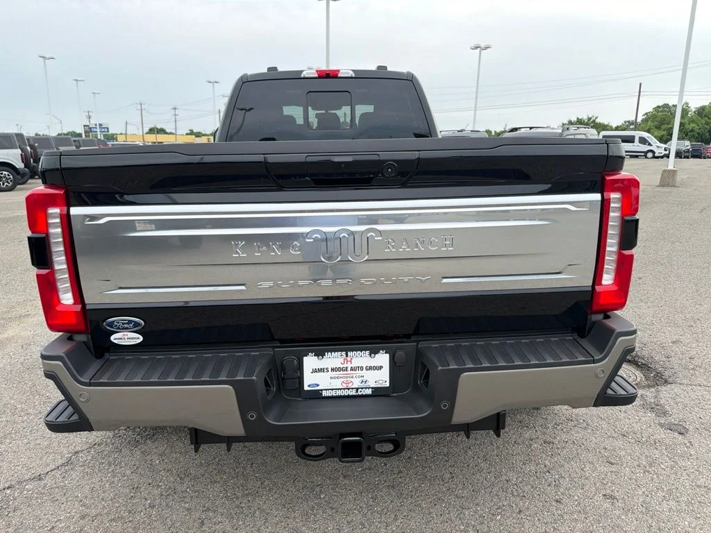 New 2026 Agate Black Metallic Ford King Ranch image 35
