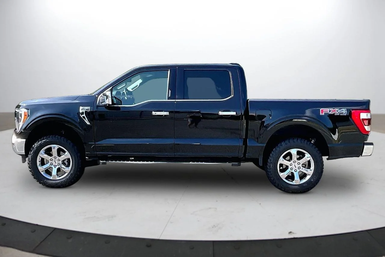 Certified Used 2022 Black Ford Lariat image 5