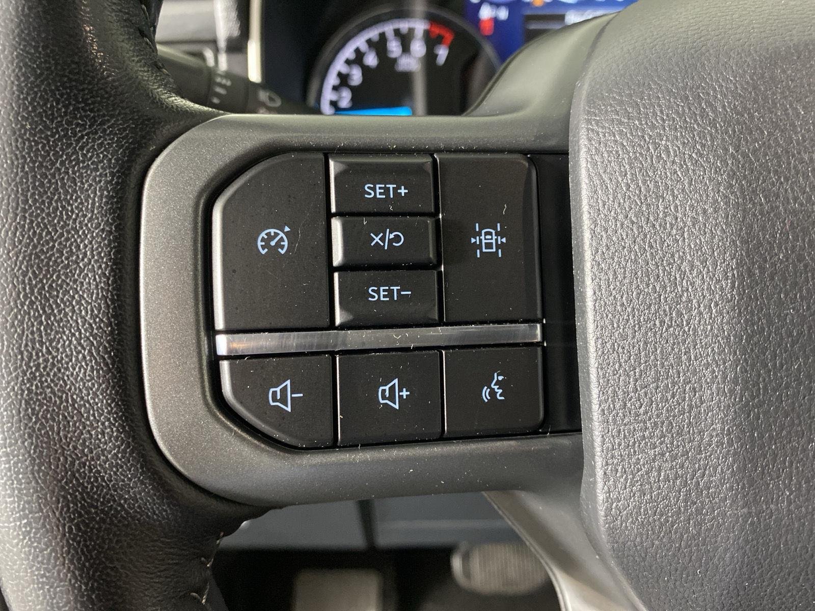 Used 2022 Iconic Silver Ford XLT image 15