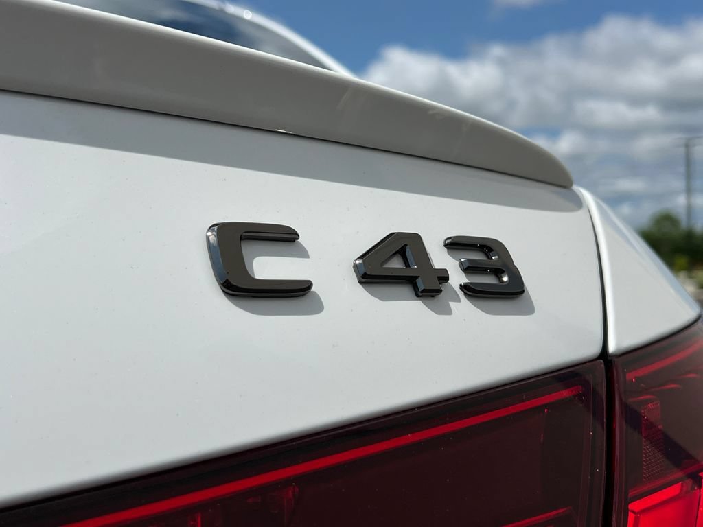 New 2026 MANUFAKTUR Moonlight White Metallic Mercedes-Benz AMG® C 43 4MATIC Sedan image 67