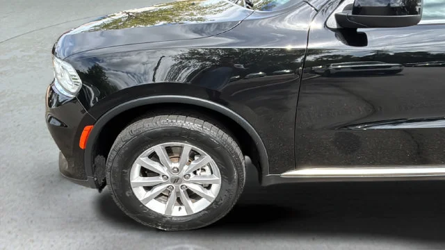 Used 2023 Black Dodge SXT image 37
