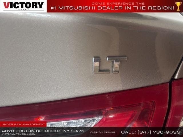 Used 2022 Gray Chevrolet LT image 19