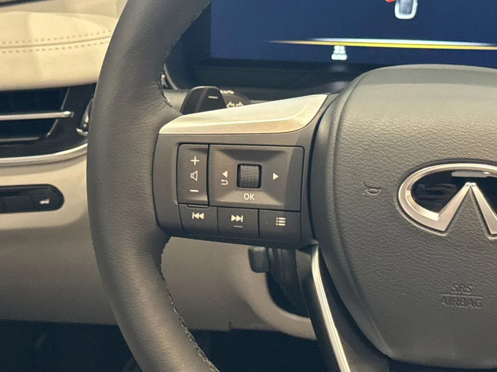 New 2027 WARM TITANIUM INFINITI Luxe FWD image 25