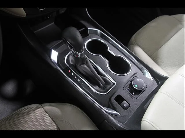 2022 Chevrolet Traverse LS - Photo 14