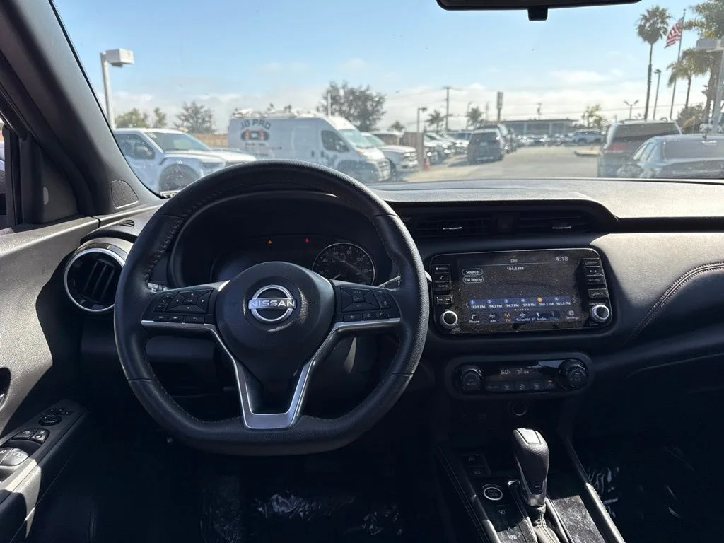 Used 2024 Gray Nissan SR image 8
