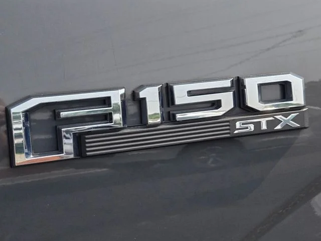 Used 2018 Gray Ford XL image 22