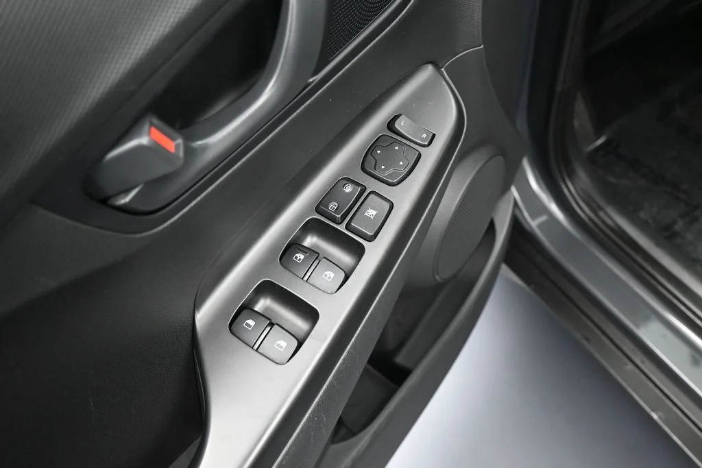 Used 2023 Ecotronic Gray Hyundai SEL image 13